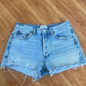 AGolde Parker cut off shorts size 27 light wash encore